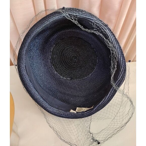 Vintage 1960s Navy Blue Pillbox Hat with Veil, Union Made - Picture 5 of 5